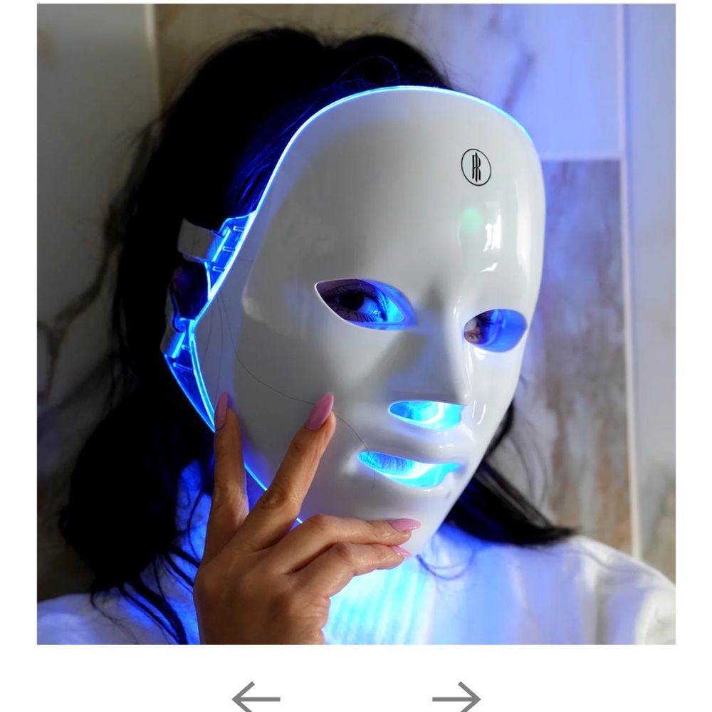 LED Light Therapy Mask - White